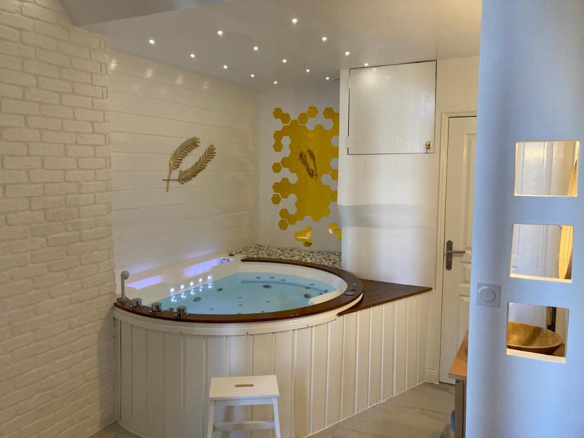 New Suite & Spa - Cannes Centre - Croisette (Adults Only) エクステリア 写真
